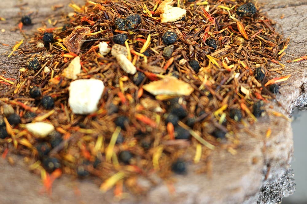 rooibos-vitaminbombe-s Vitaminbombe (Rooibos mit Multivitamin - Sonnig. Fruchtig. Sanft.)