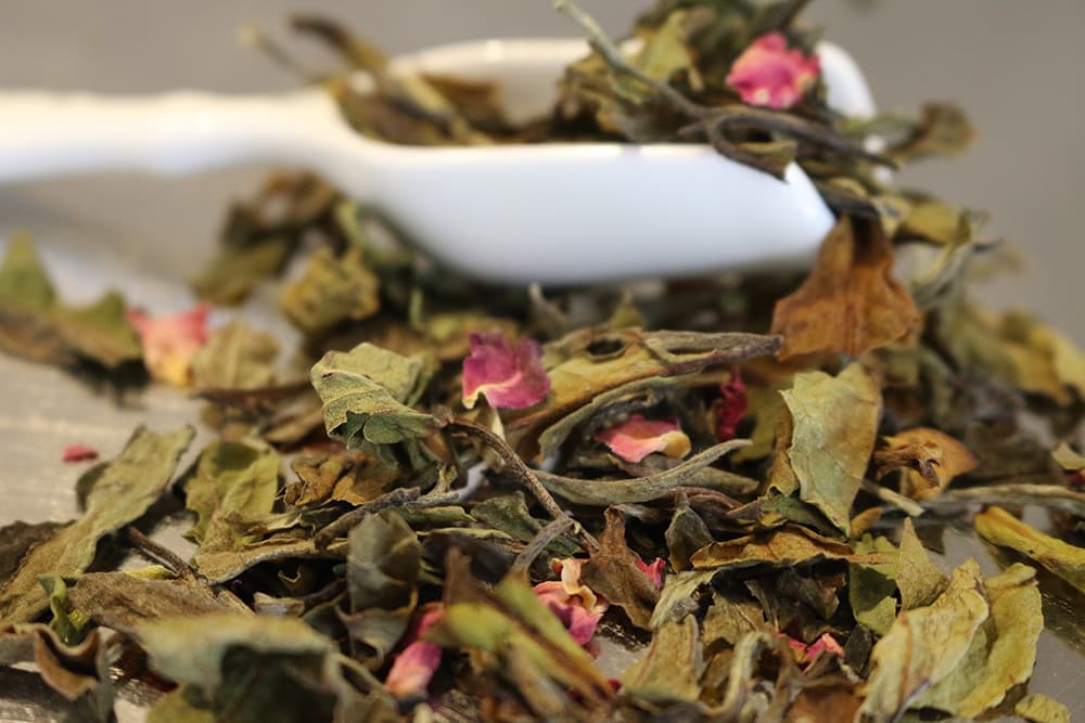 Weißer Rosentraum (Weißer Tee von Ronnefeldt) Weißer Rosentraum (Weißer Tee von Ronnefeldt)