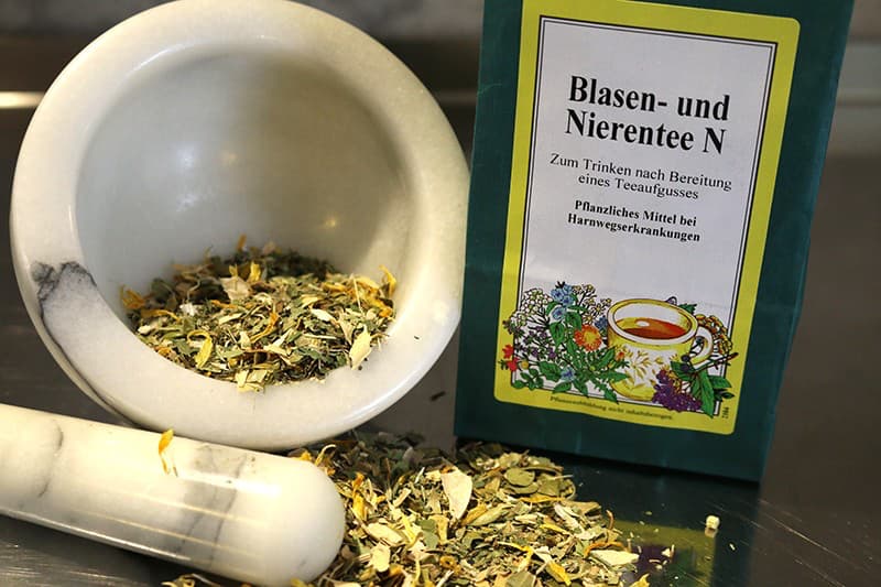 arzneitee-blasen-und-nierentee-n-s Blasen- und Nierentee N, 100g (Pflanzliches Mittel bei Harnwegserkrankungen)