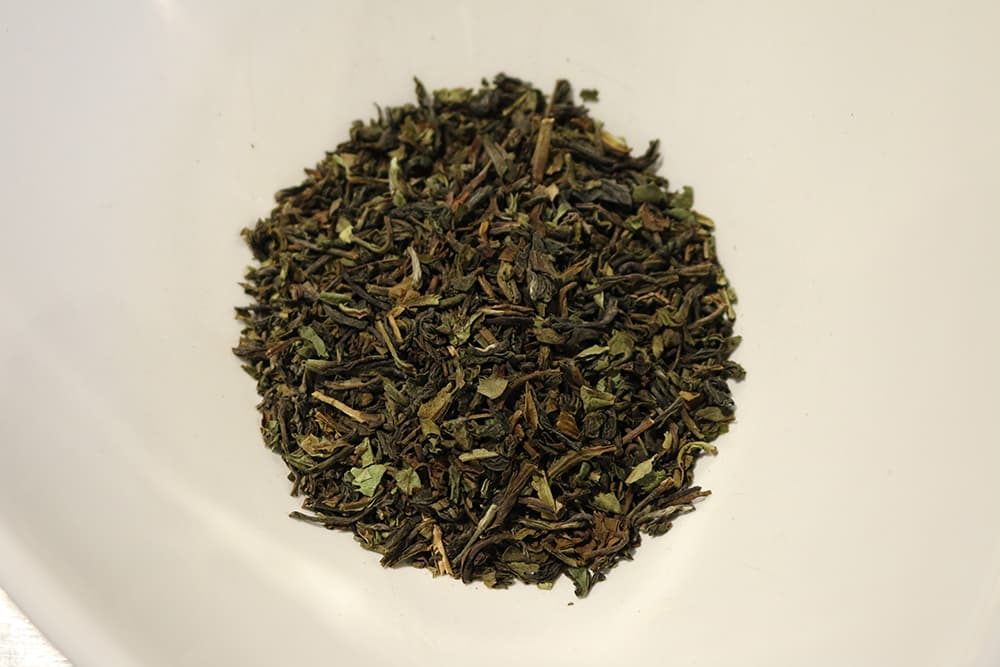 Darjeeling: Spring Darjeeling, First Flush, Bio (Ronnefeldt Tee) Darjeeling: Spring Darjeeling, First Flush, Bio (Ronnefeldt Tee)
