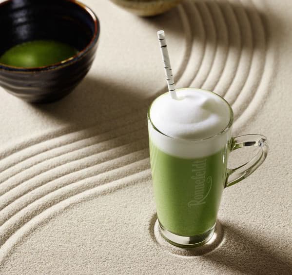 Matcha Iced Latte
