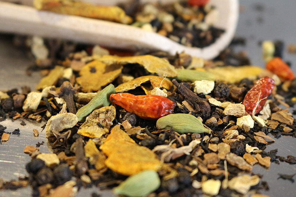 Chai Tee: Kurkuma Chai, 100g (Naturbelassener Schwarzer Tee)