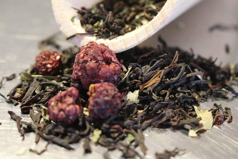 schwarzer-tee-brombeere-s Brombeere (Schwarzer Tee - Frucht trifft Charakter)