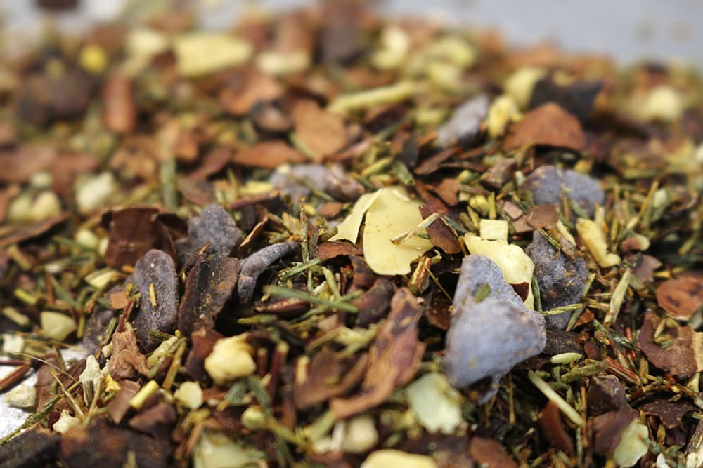 Samtpraline (Grüner Rooibos - Cremig. Samtig. Verführerisch.)